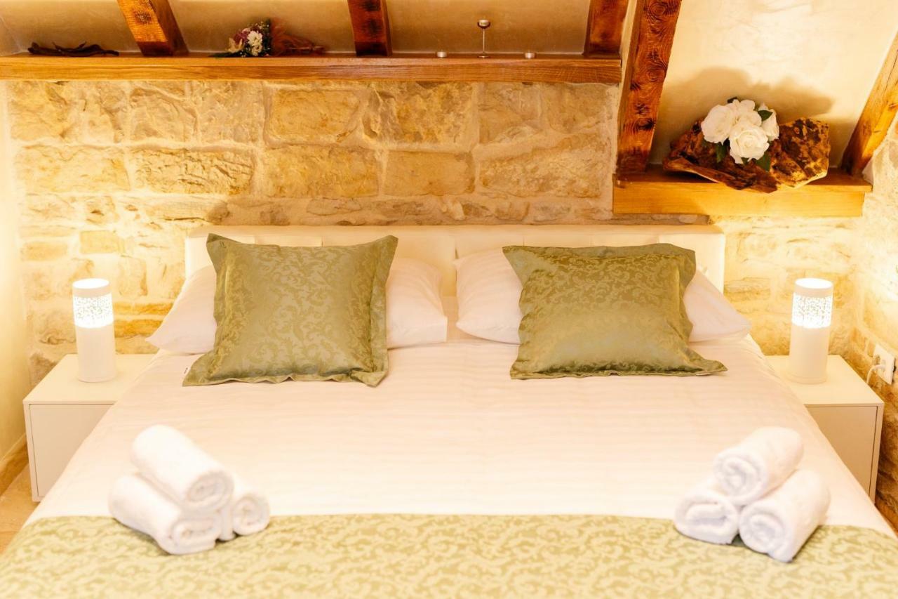 Stone House Luxury Rooms سبليت المظهر الخارجي الصورة