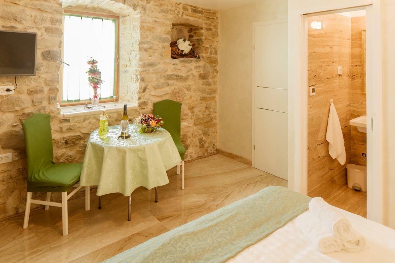 Stone House Luxury Rooms سبليت المظهر الخارجي الصورة