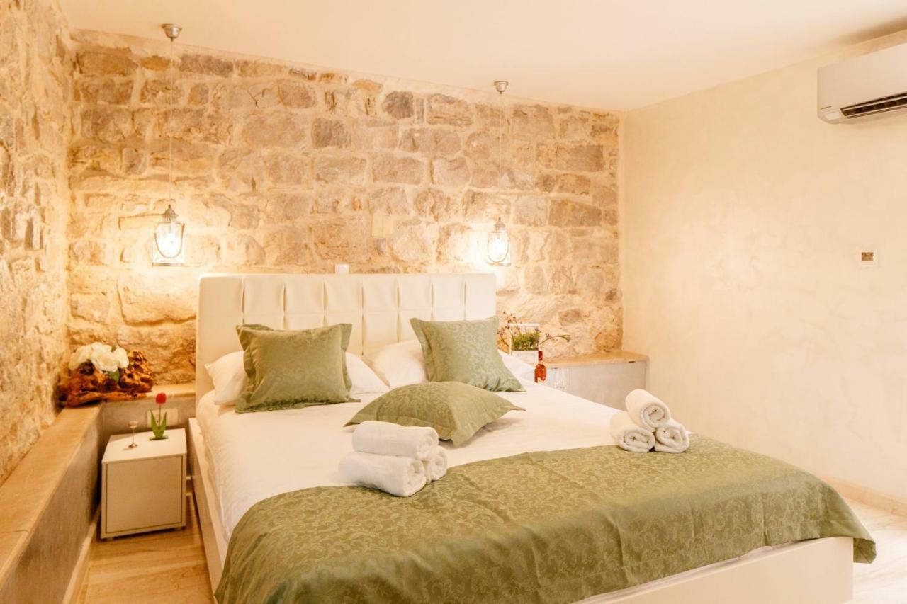 Stone House Luxury Rooms سبليت المظهر الخارجي الصورة